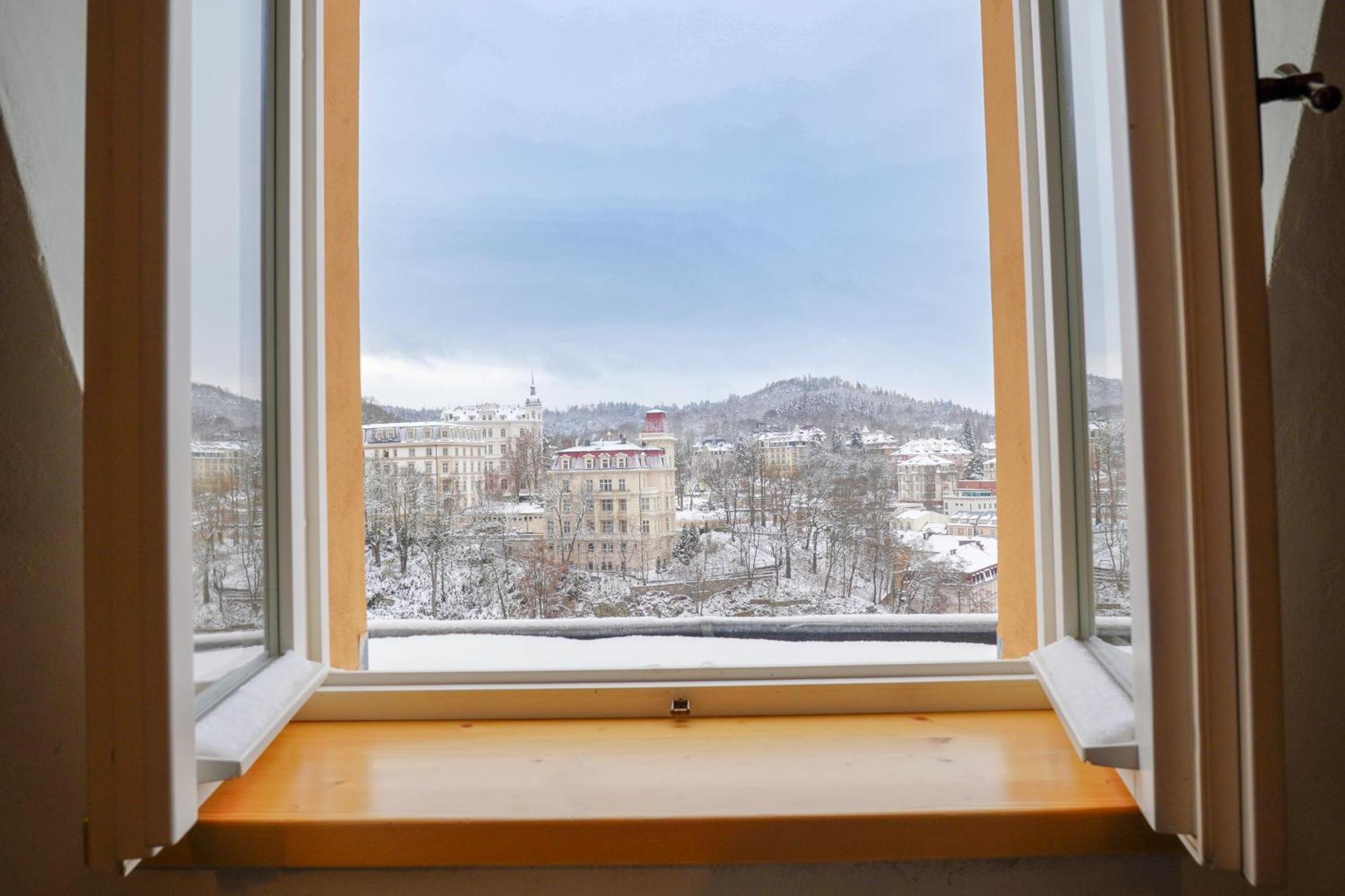 Apartment Ondrejska N°40 การ์โลวีวารี ภายนอก รูปภาพ